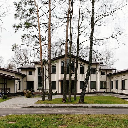 Отель Baza Otdykha Chaika Жодино Экстерьер фото